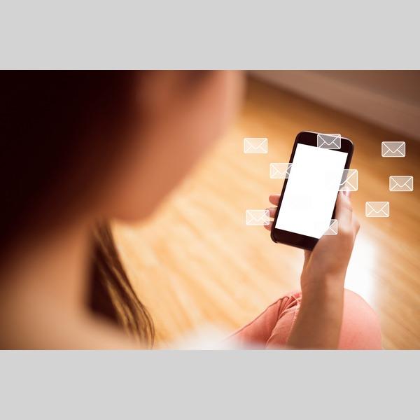 Why SMS Marketing is Declining & How Push Notifications Are Taking Over in 2025